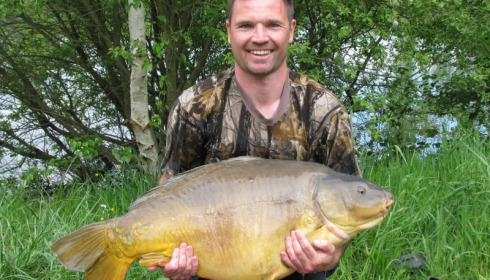 A 44 lb carp from Laroussi, May 2013