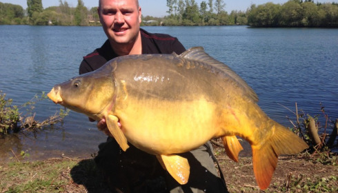 A 40 lb 13 oz carp from Laroussi, Kenneth, Apr 2014