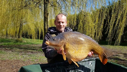 A 43 lb 4 oz carp from Laroussi, Mike Winstone, Mar 2018