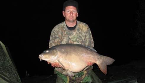 A 36 lb 12 oz carp from Laroussi, Oct 2006