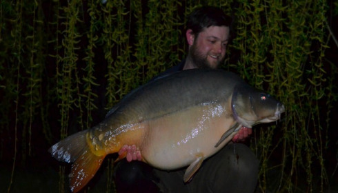 A 47 lb 12 oz carp from Laroussi, Daniel Holliday, Apr 2015