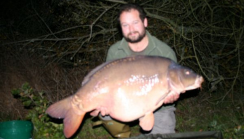 A 45 lb 6 oz carp from Laroussi, Nov 2006