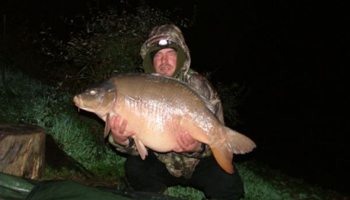 A 45 lb 8 oz carp from Laroussi, Nov 2006