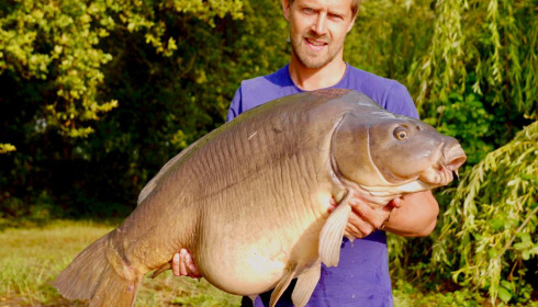 A 51 lb 8 oz fish from Laroussi, The Rat with his PB, Jun 2022