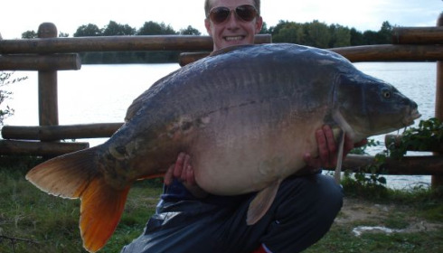 A 43 lb 5 oz carp from Laroussi, David Drayson, Aug 2008