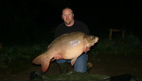 A 42 lb carp from Laroussi, Oct 2006