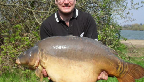 A 63 lb 9 oz carp from Laroussi, Apr 2010