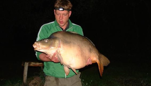 A 47 lb 8 oz carp from Laroussi, Oct 2006