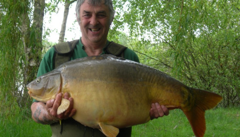A 45 lb 8 oz carp from Laroussi, Apr 2014