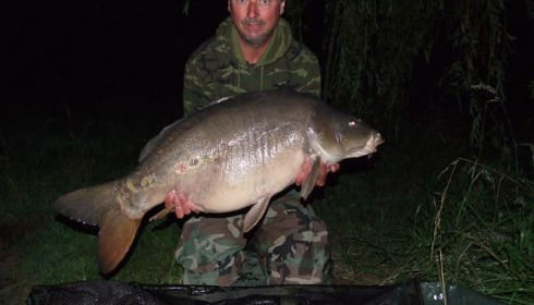 A 38 lb carp from Laroussi, Jun 2008