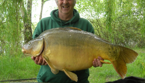 A 46 lb 8 oz carp from Laroussi, Apr 2014