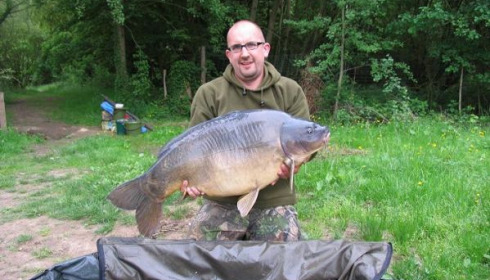 A 41 lb 6 oz carp from Laroussi, May 2008