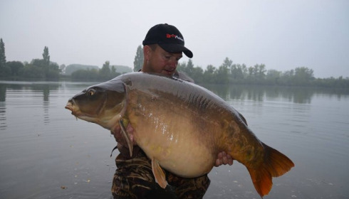 A 58 lb carp from Laroussi, Roy van Goor, Sep 2014