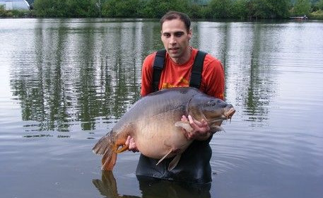 A 57 lb carp from Laroussi, Jun 2009