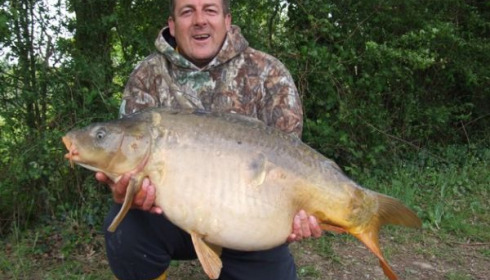 A 37 lb 1 oz carp from Laroussi, May 2010