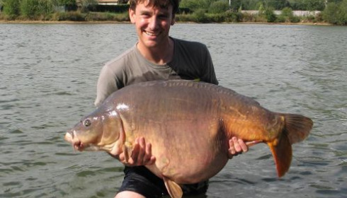 A 58 lb carp from Laroussi, PB !, Oct 2006