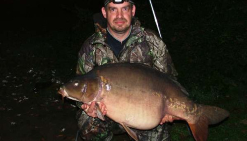A 52 lb 3 oz carp from Laroussi, Wayne Naylor, Nov 2010