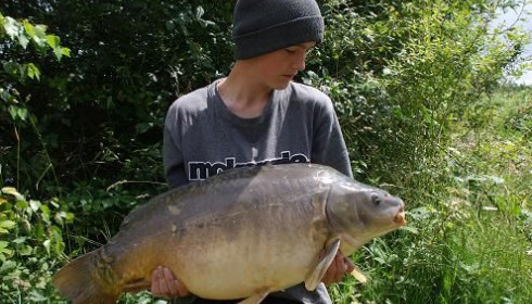 A 28 lb carp from Laroussi, Jun 2007