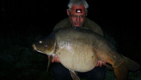 A 44 lb carp from Laroussi, Apr 2009