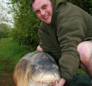 A 51 lb carp from Laroussi, Another New Laroussi fifty !, Apr 2008