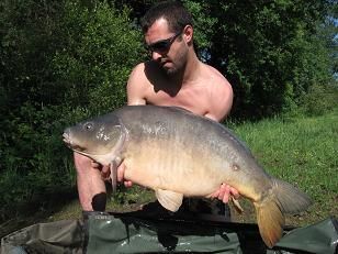 A 28 lb carp from Laroussi, May 2007