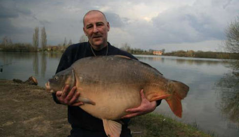 A 56 lb 4 oz carp from Laroussi, Paul Cummins, Mar 2010