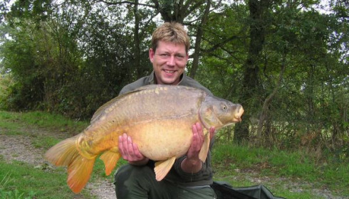 A 35 lb carp from Laroussi, Oct 2006