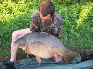 A 40 lb 10 oz carp from Laroussi, New Pb for Brian, May 2007