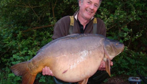 A 46 lb 4 oz carp from Laroussi, May 2008