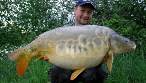 A 44 lb 12 oz carp from Laroussi, May 2010