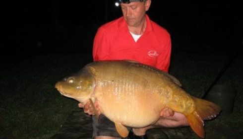 A 52 lb 3 oz carp from Laroussi, Apr 2009