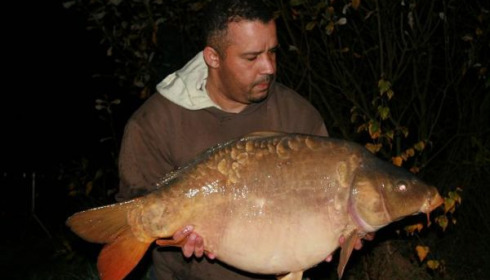 A 36 lb 5 oz carp from Laroussi, Nov 2006