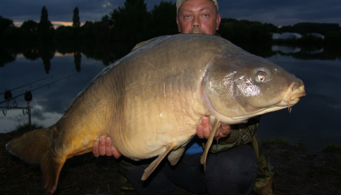 A 45 lb carp from Laroussi, Jun 2014
