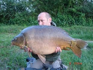 A 41 lb 12 oz carp from Laroussi, May 2007