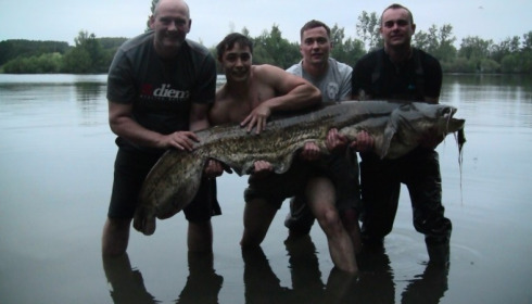 A 107 lb catfish from Laroussi, Tony Mayo, Jun 2012