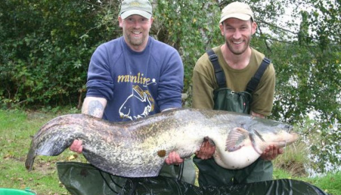 A 71 lb catfish from Laroussi, Oct 2006