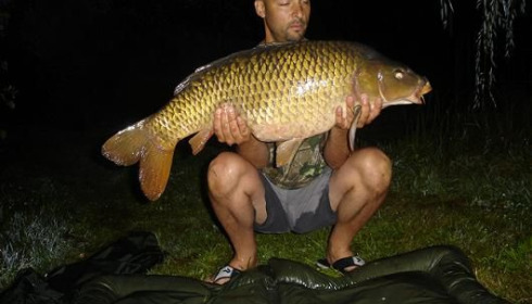 A 31 lb 1 oz carp from Laroussi, New PB common for Dave, Aug 2007