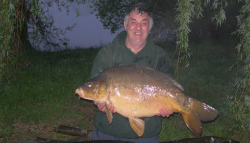 A 38 lb 3 oz carp from Laroussi, Apr 2014