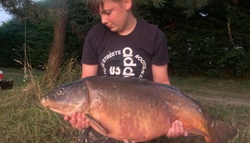 A 45 lb fish from Laroussi, Henry new pb, Aug 2021