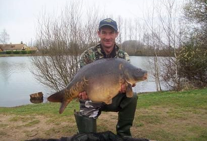 A 43 lb 8 oz carp from Laroussi, Mar 2008