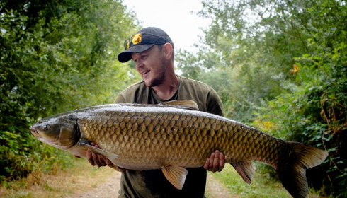 A 46 lb 12 oz grass carp from Laroussi, Scott Kelly, Aug 2018