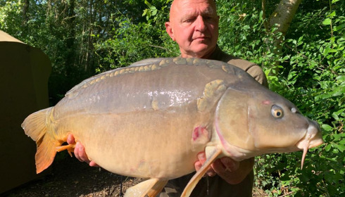A 35 lb carp from Lepinet North, rick jankowicz, Jun 2021