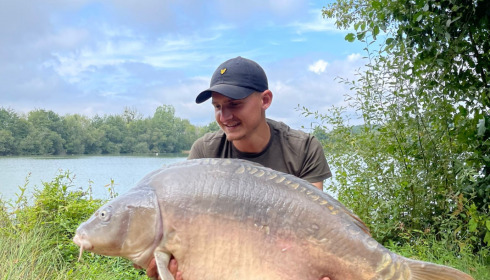 A 48 lb carp from Lepinet North, Sep 2021