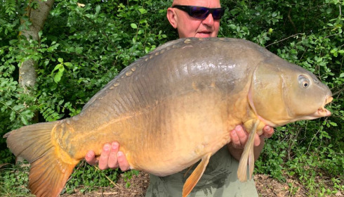 A 37 lb carp from Lepinet North, rick jankowicz, Jun 2021