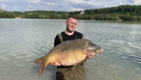 A 57 lb 5 oz carp from Lepinet North, Chris Rigby, Sep 2022