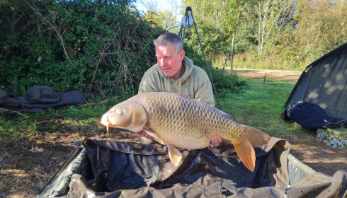A 40 lb 4 oz fish from Lepinet North, Common, Sep 2021