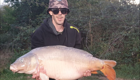 A 40 lb carp from Lepinet North, dale, Sep 2019