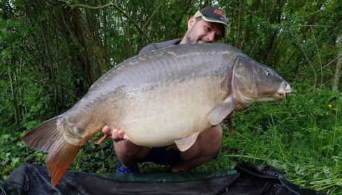 A 57 lb 3 oz carp from Lepinet North, guigui, May 2021