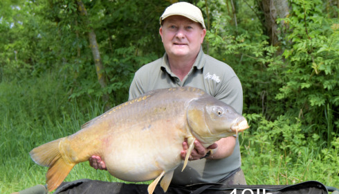 A 40 lb carp from Lepinet North, David Bewsey, May 2023