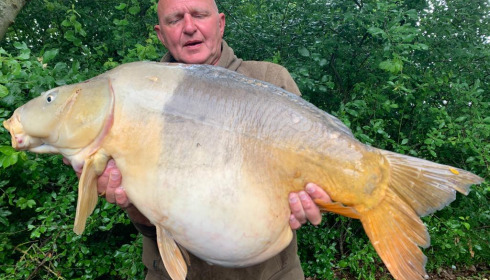 A 32 lb carp from Lepinet North, rick jankowicz, Jun 2021